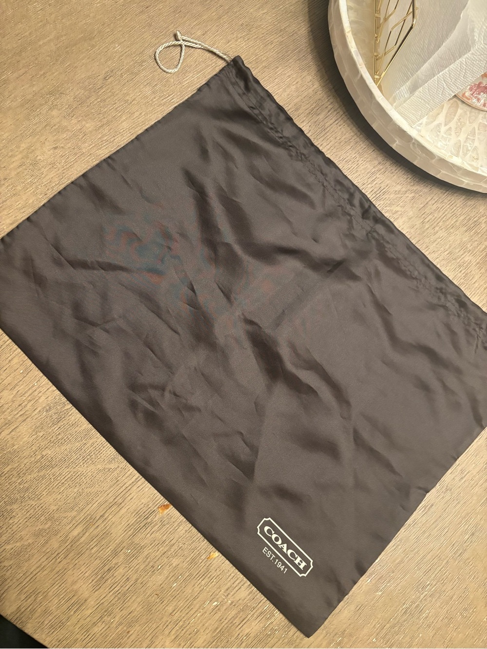 Coach med Dust Bag 14x10"